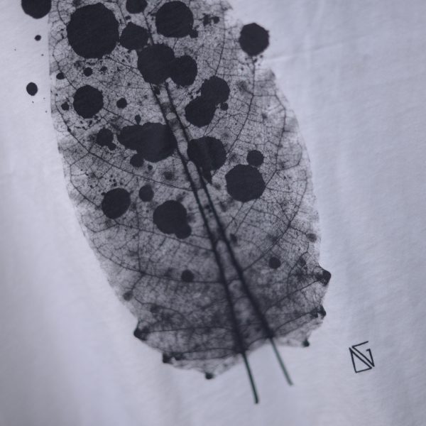 Dana Gusman t-shirt leaf