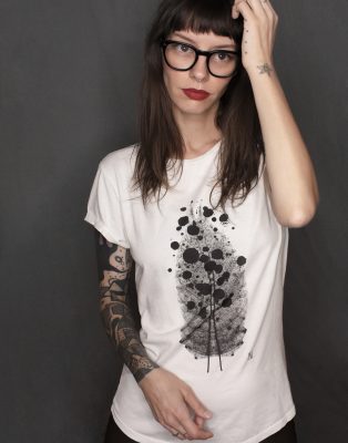 Dana Gusman t-shirt leaf